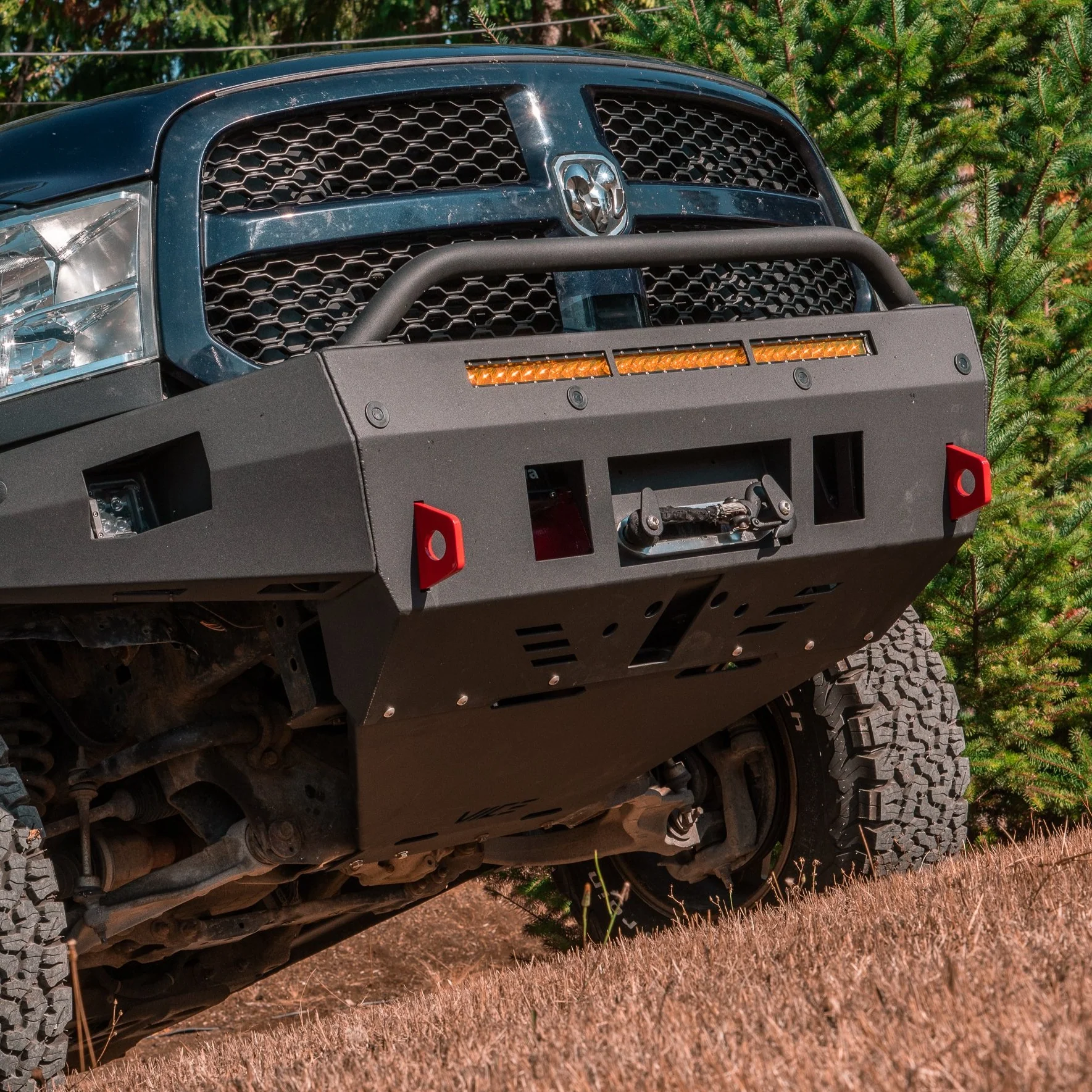 2009-2018 RAM 1500 & 2019-2024 RAM CLASSIC | MOD V2 Bumper - Image 4